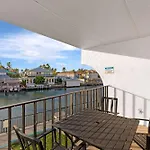 Windwater Hotel And Marina