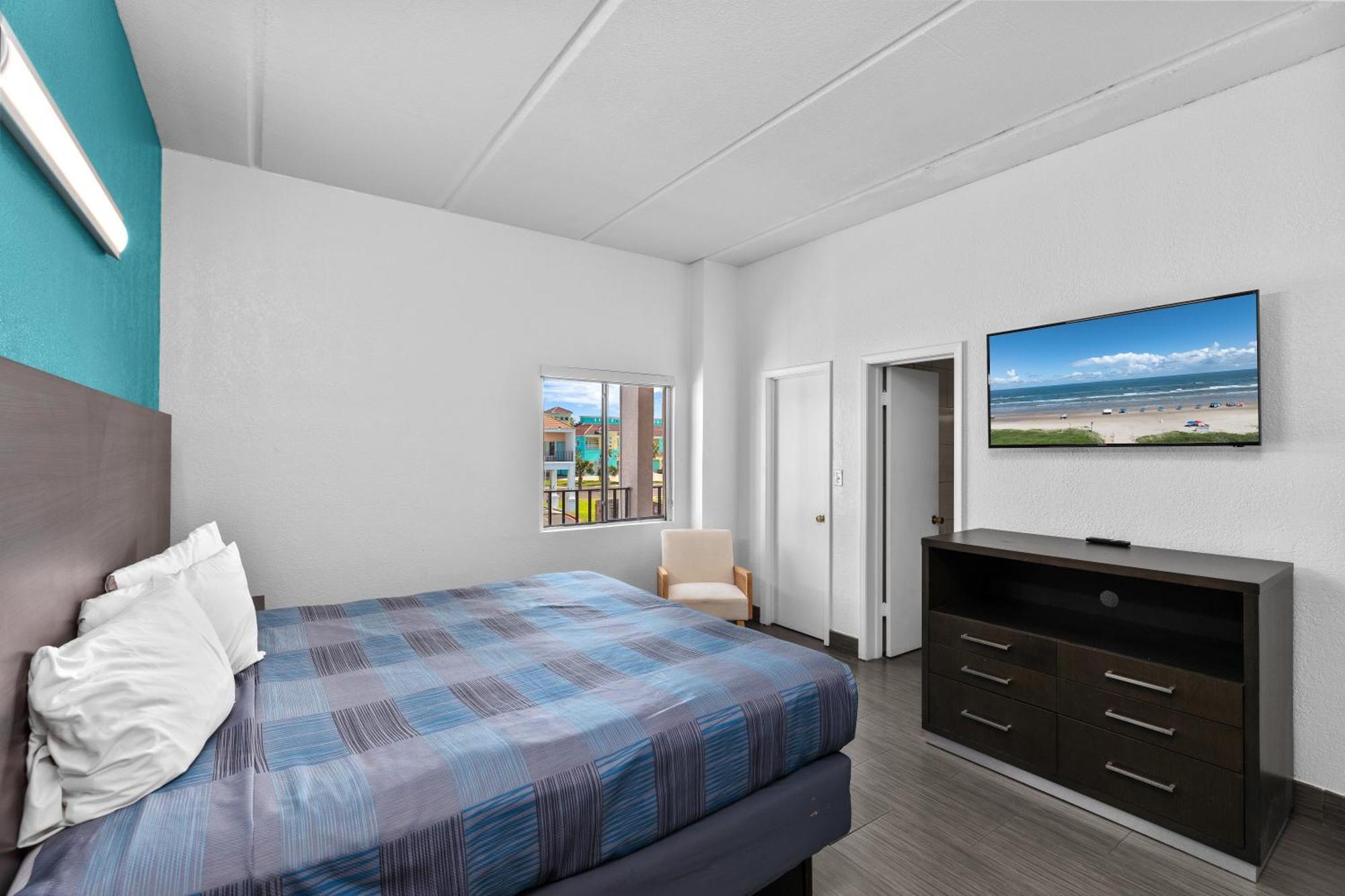 Hotel Windwater And Marina South Padre Island