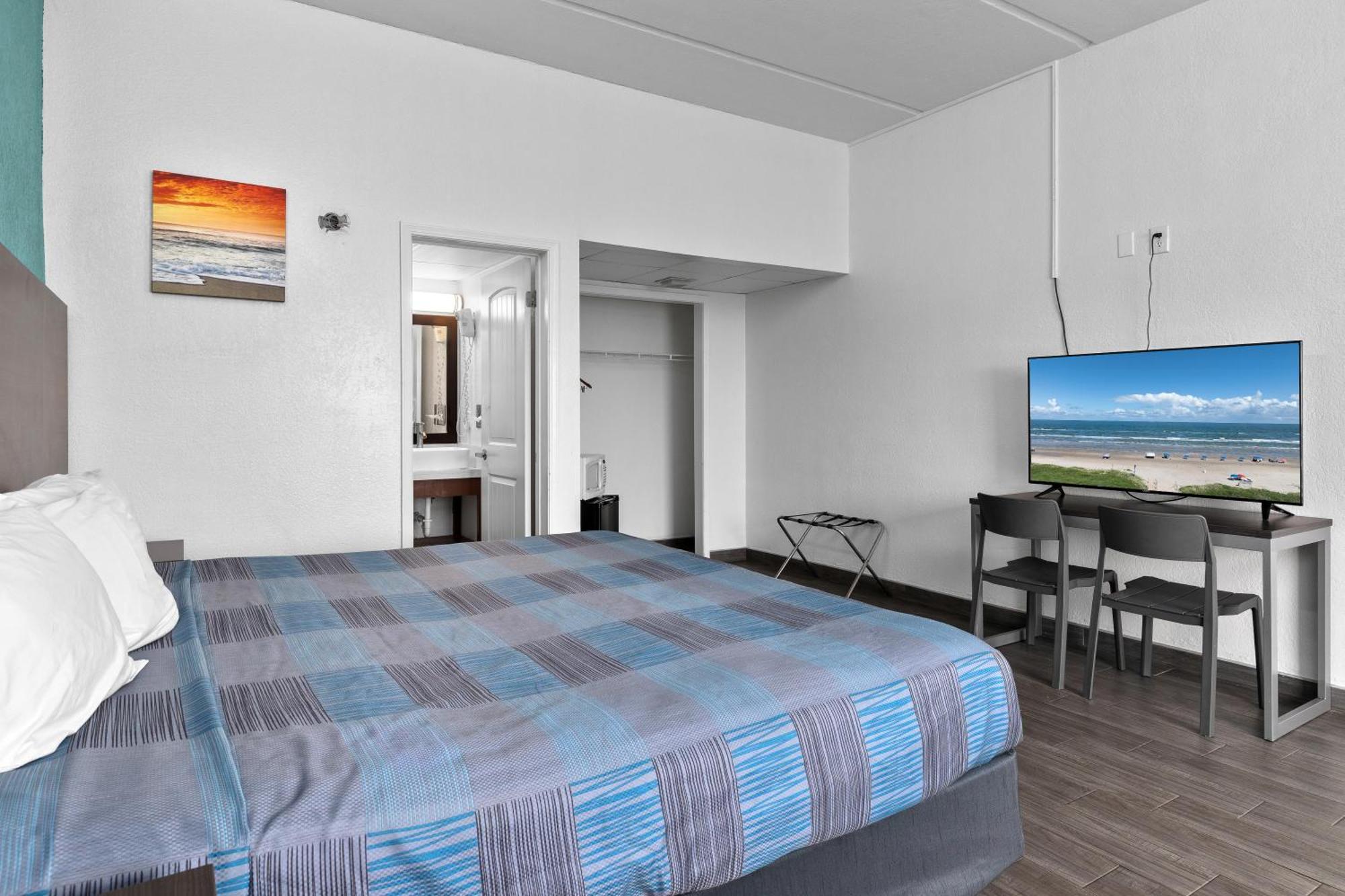 Hotel Windwater And Marina South Padre Island