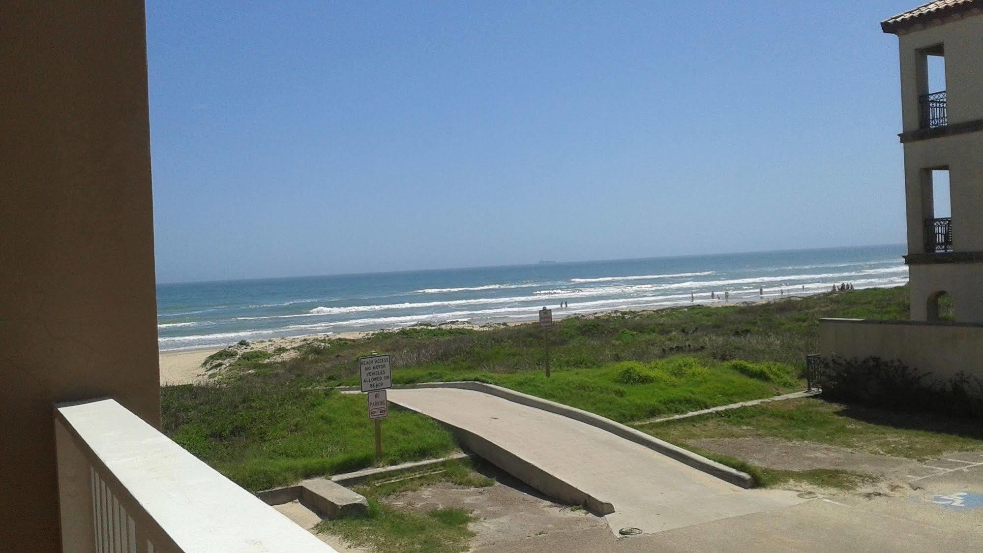 Gulf 3 Bedroom By Fountain Vista Hotel