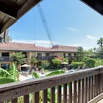 Tiki 253