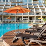 Breathtaking Bay View, Beachfront Resort, Family Friendly, Shared Pools