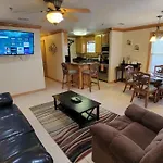 Cozy 2 Bedroom With Big Pool - Campeche Triplex Unit C Home