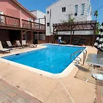 Cozy 2 Bedroom With Big Pool - Campeche Triplex Unit C Home