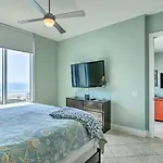 South Padre Island Retreat With Beach Access!