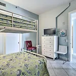 South Padre Island Retreat With Beach Access!