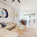 Dolphin Paradise Unit B