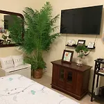 Cozy & Spacious Condo 10Min Walk To Beach