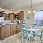 Texas Condo With Outdoor Pools - Walk To Beach!