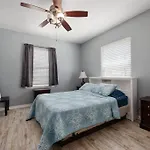 Luxury 3 Bed 2 Bath 2Nd Floor Condo By Beach