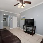 Luxury 3 Bed 2 Bath 2Nd Floor Condo By Beach