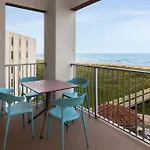 La Copa Inn Beach Hotel