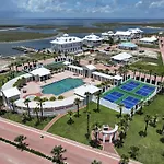 Call Me The Breeze - Private Home At The Shores Home