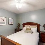 Las Palmas Condominiums #10