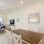 Dom\'S Beach Retreat