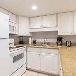Bahia Mar 418