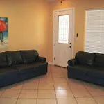Esc 3 Luxurious Condo 3 Minute Walk To Beach Access