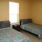Esc 3 Luxurious Condo 3 Minute Walk To Beach Access