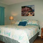 La Perla#2 Mid-Island 2-3 Minute Walk To Beach Acc