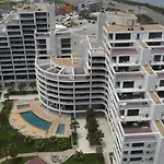 2-Level Beachfront Luxury - Sunchase IV - 326