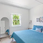 Spi Beach Condo - Beach 1 Block Away
