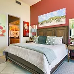 Resort Condo With Balcony And Ocean Views