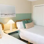 2 Bed 2 Bath 1St Floor Condo W Pool By Beach