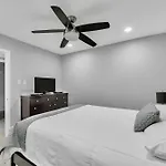 Spectacular 2 Bed 2 Bath Beach Front Beauty At Aquarius
