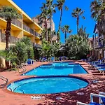 Ventura 201 Condo