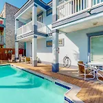 Retama Landing