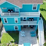 Tranquil Turquoise Retreat