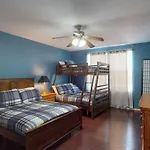 125B E. Lantana