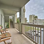 South Padre Island Condo And Patio, Walk To Eats And Beach