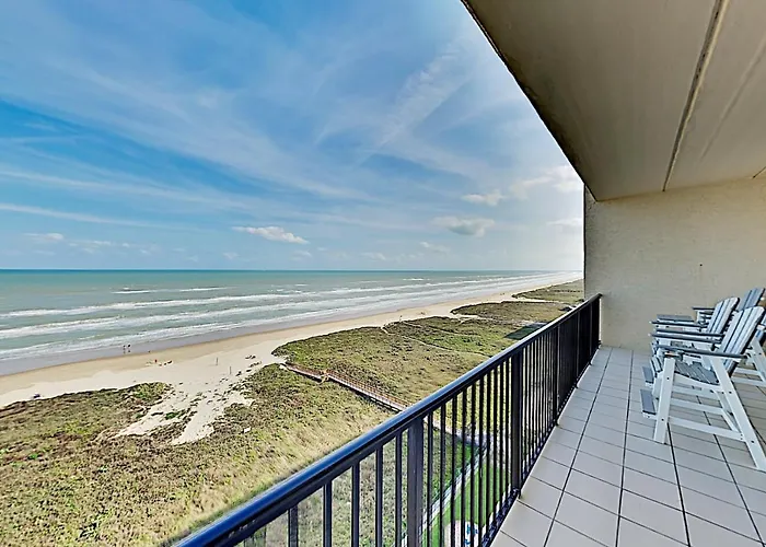New Listing! Beachfront Penthouse With Pools & Gym Condo