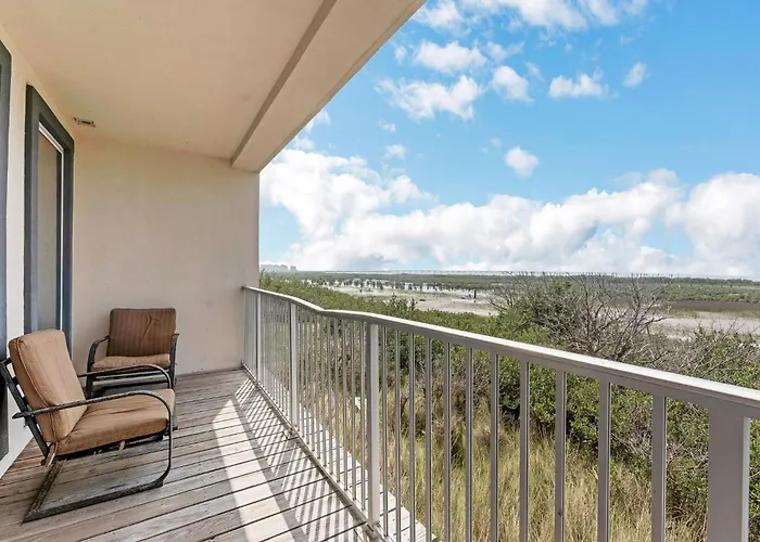 Island Paradise - Ocean View And Pool Access