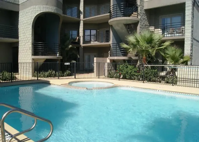 Dunes Condominiums 2-3 Minute Walk To Wanna Wanna