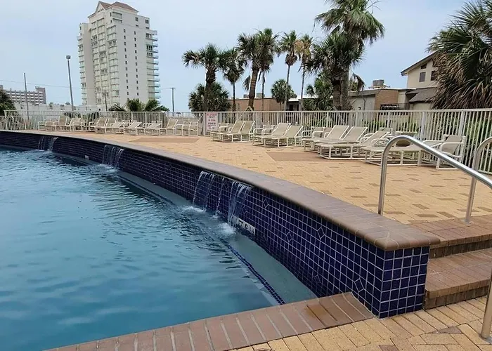 2-Level Beachfront Luxury - Sunchase IV - 326