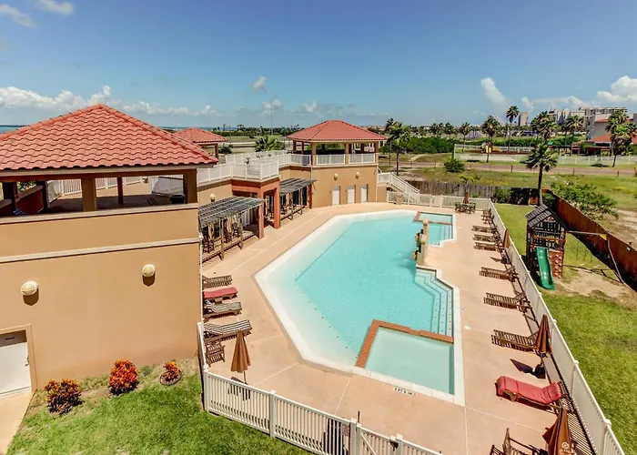 La Isla Condominiums #F304