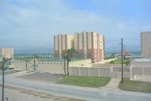 Gulf 4 Bedroom Condo By Fountain Vista Homes