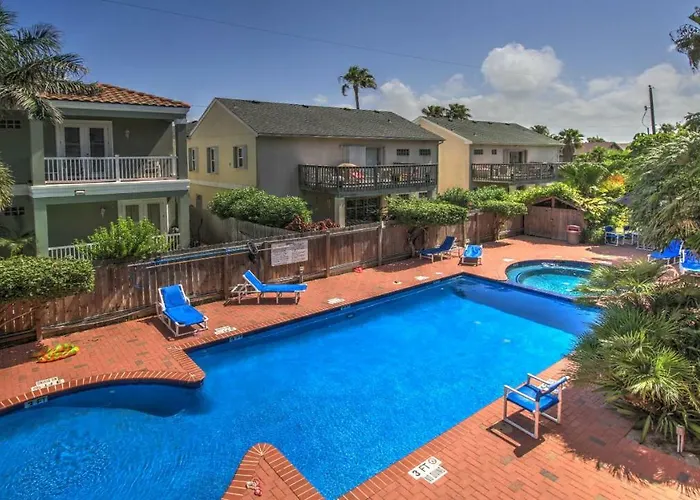 Ventura Condominiums #204