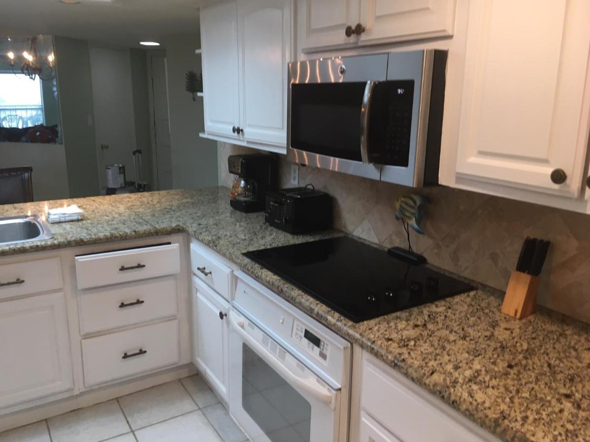 Beachside 2 Bedroom Sleeps 9 South Padre Island