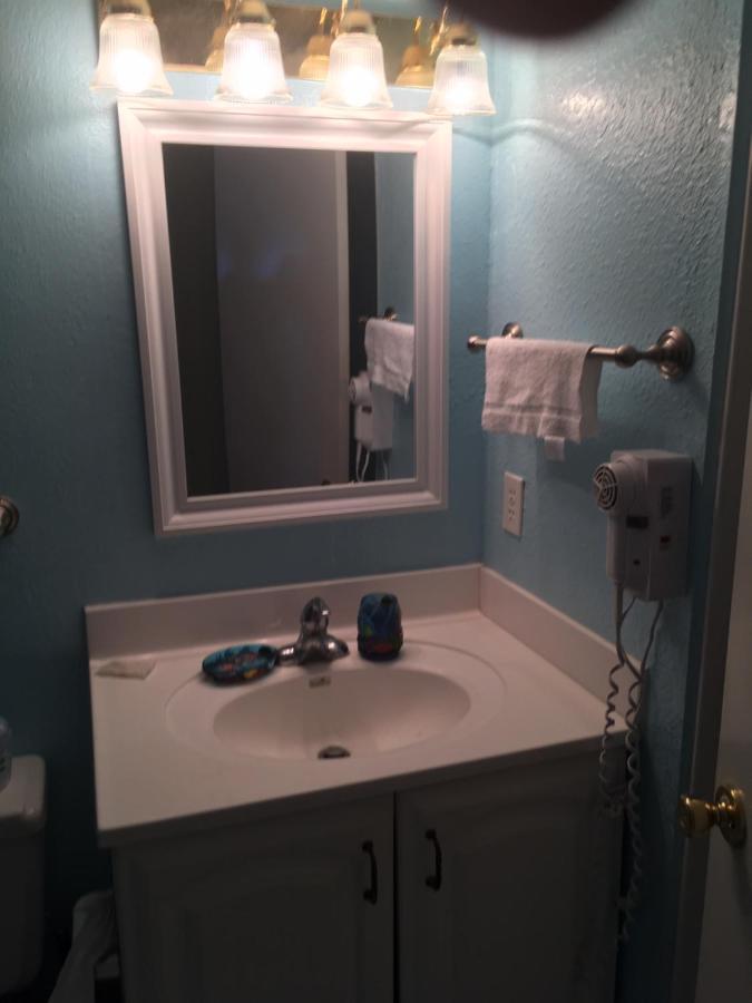 Beachside 2 Bedroom Sleeps 9 South Padre Island