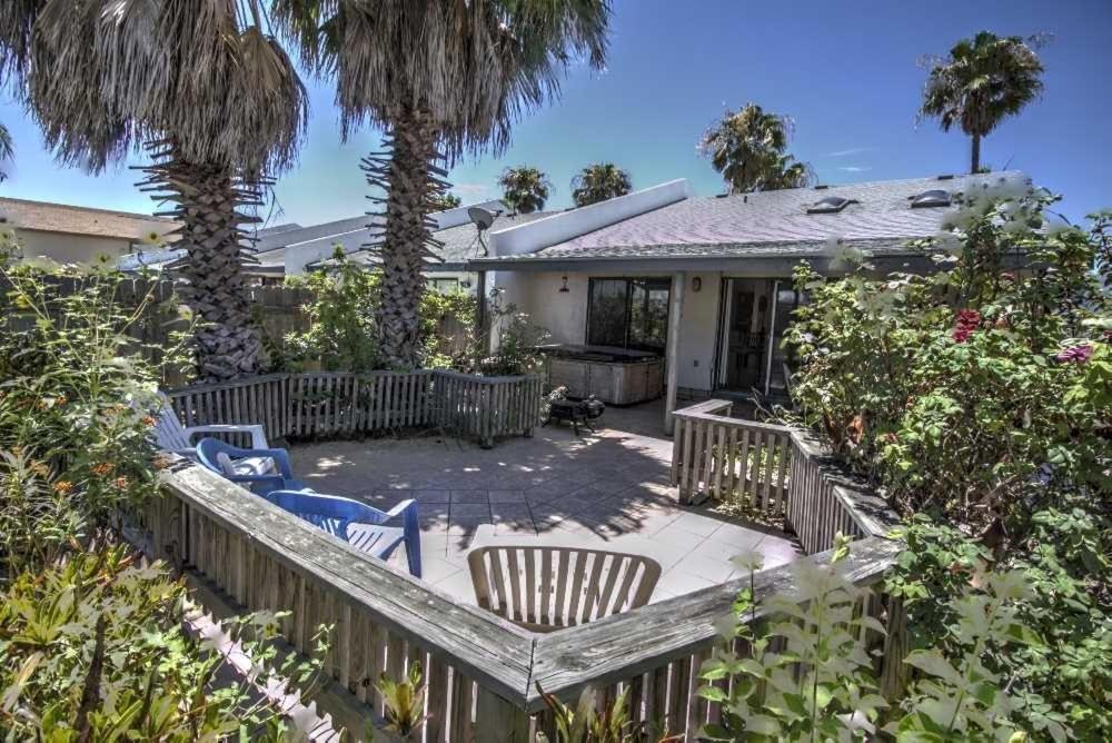 The Campeche Town House Townhouse Holiday home South Padre Island