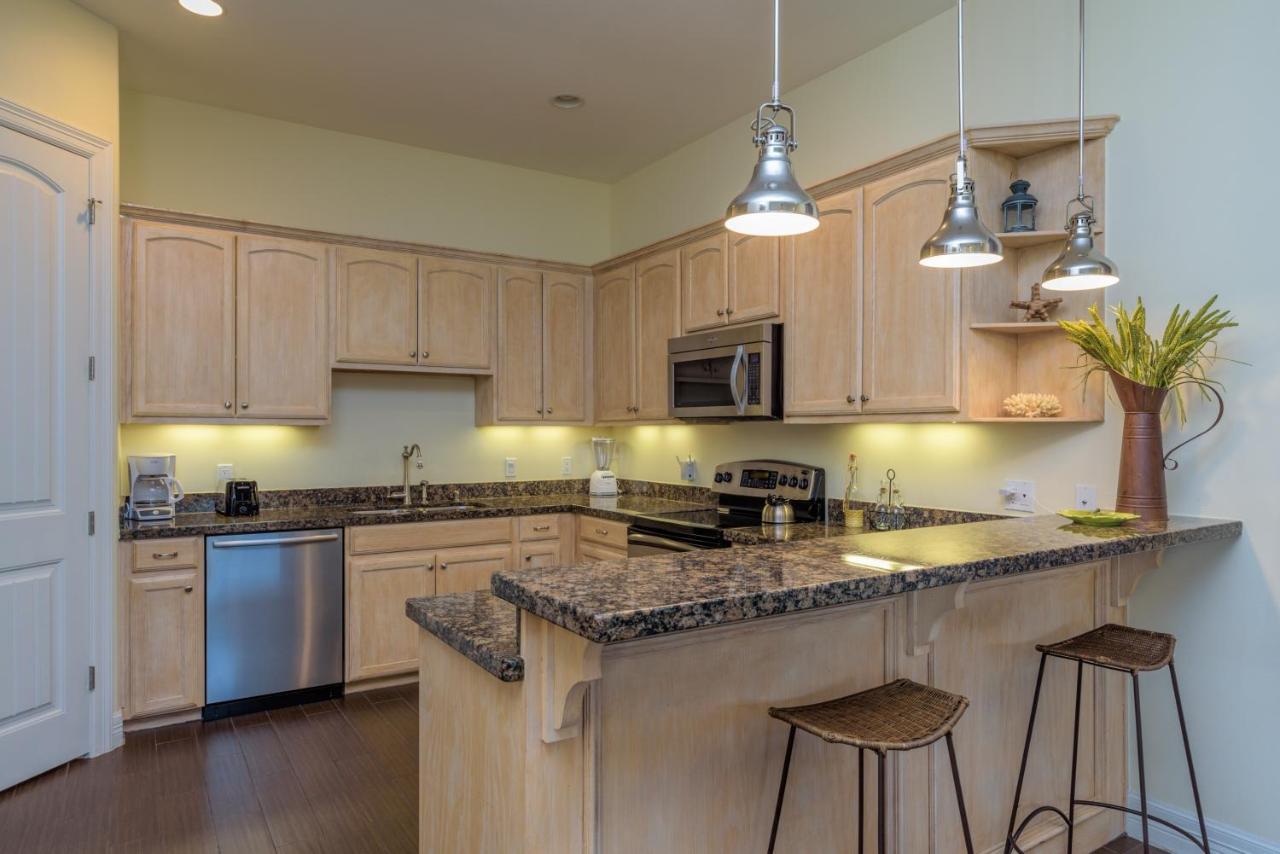 Capricorn - 2 Bedroom Short Walk To The Beach Apartment *