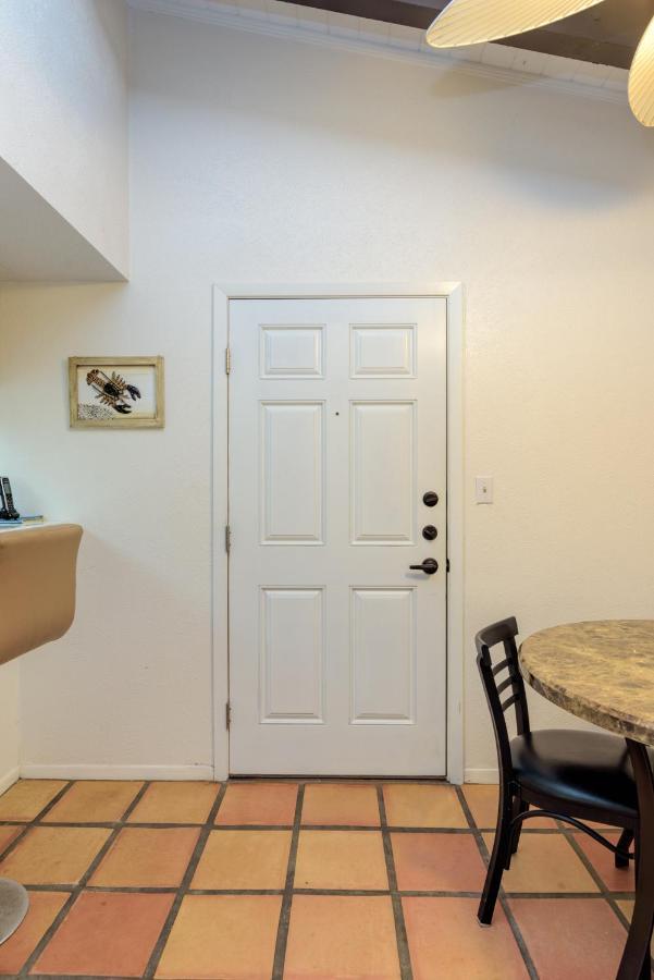 Tiki 204 Apartment *