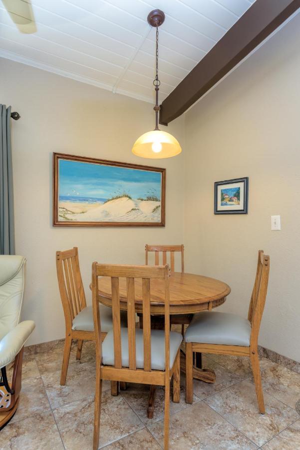 Tiki 254 Apartment