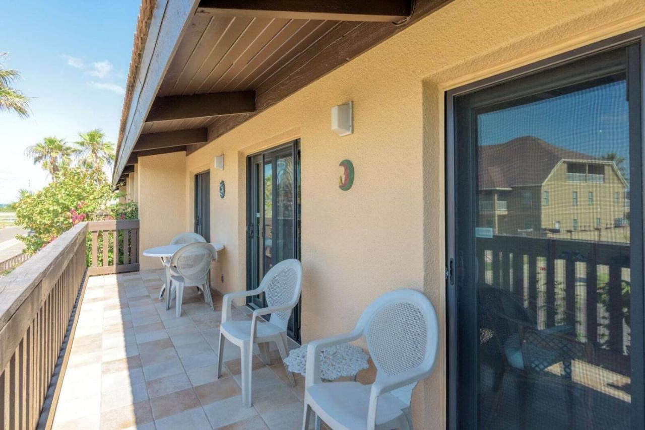 Tiki 246 Apartment