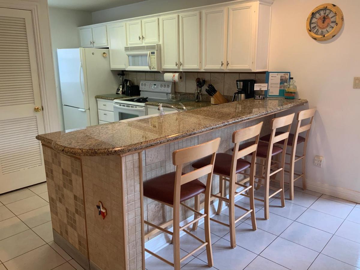 Bahama Breeze #2 Sea Dancer Apartment