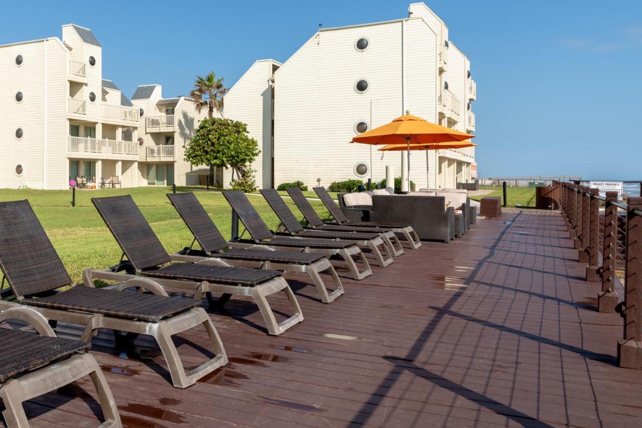 Apartment Breathtaking Bay View, Beachfront Resort, Family Friendly, Shared Pools