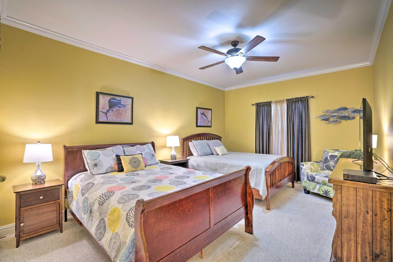 Coastal With Pool In South Padre Island!
